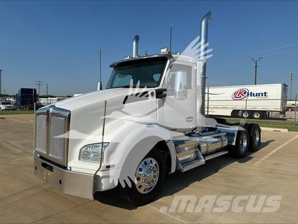 Kenworth T880 Vlačilci
