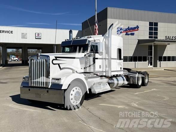 Kenworth W900 Vlačilci