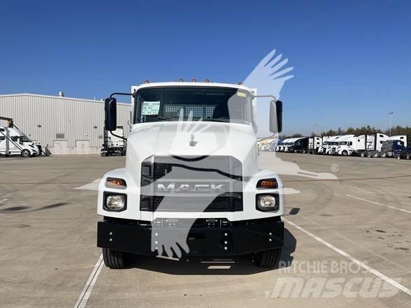 Mack MD6 Drugo
