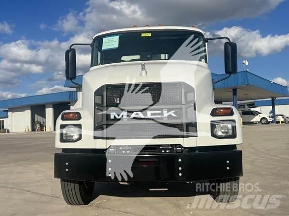 Mack MD6 Komunalni tovornjaki