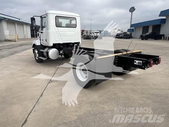 Mack MD6 Tovornjaki-šasije