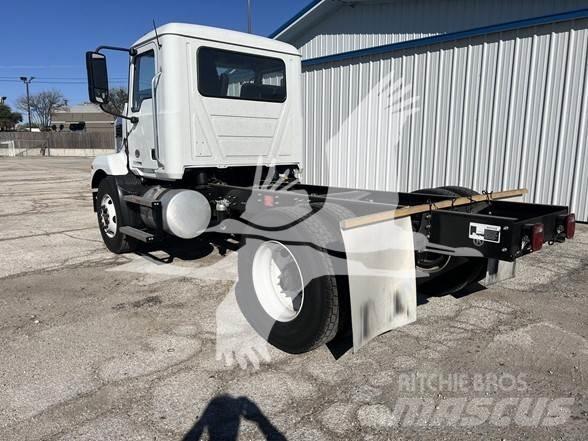 Mack MD6 Tovornjaki-šasije