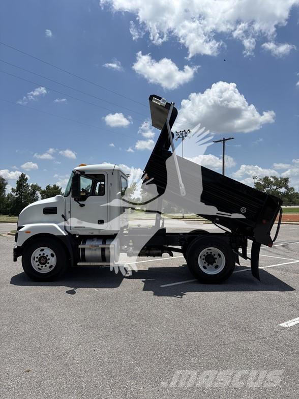 Mack MD6 Kiper tovornjaki