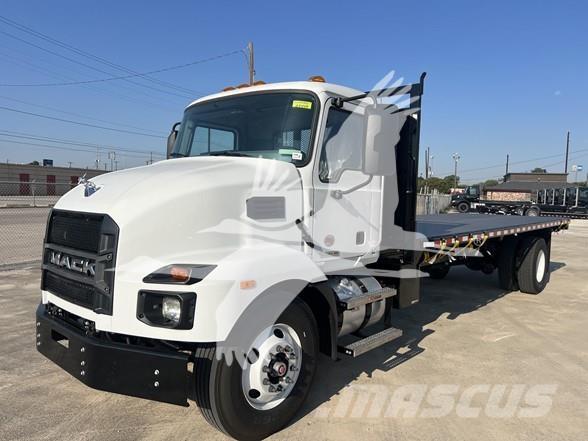 Mack MD6 Tovornjaki s kesonom/platojem