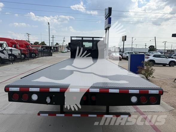 Mack MD6 Tovornjaki s kesonom/platojem