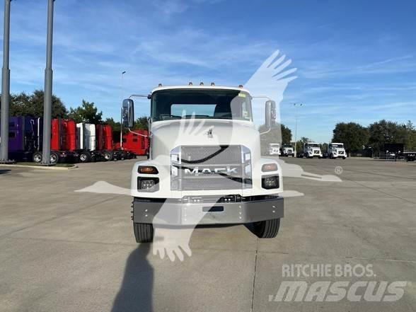 Mack MD7 Tovornjaki-šasije