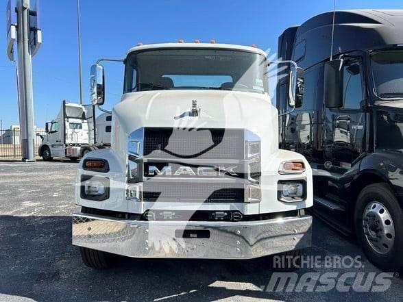 Mack MD7 Tovornjaki-šasije