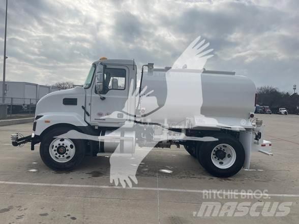 Mack MD7 Tovornjaki cisterne