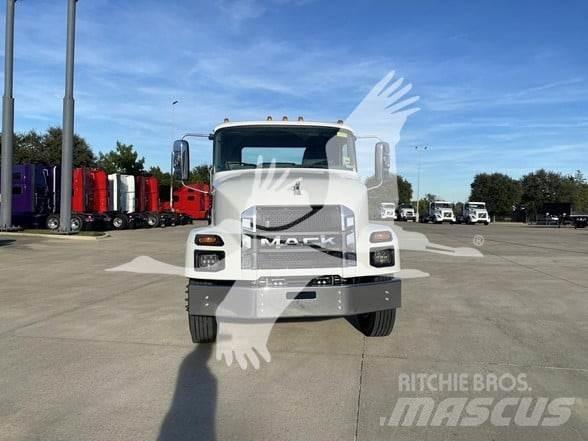 Mack MD7 Tovornjaki-šasije