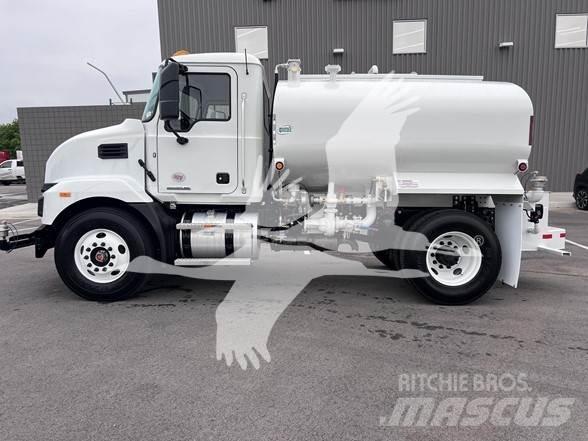 Mack MD7 Tovornjaki cisterne