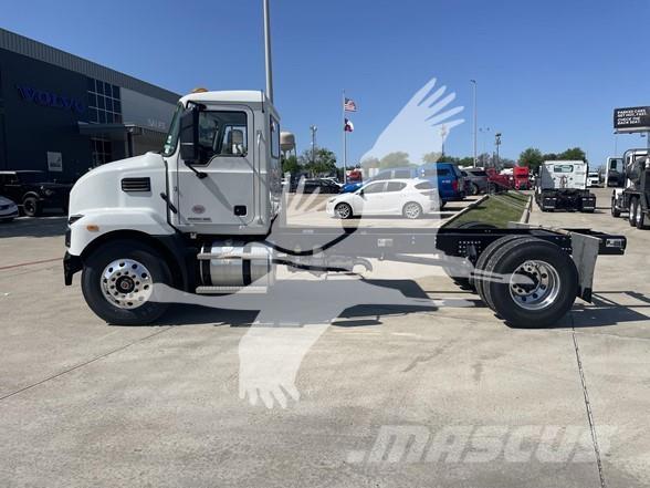 Mack MD7 Tovornjaki-šasije