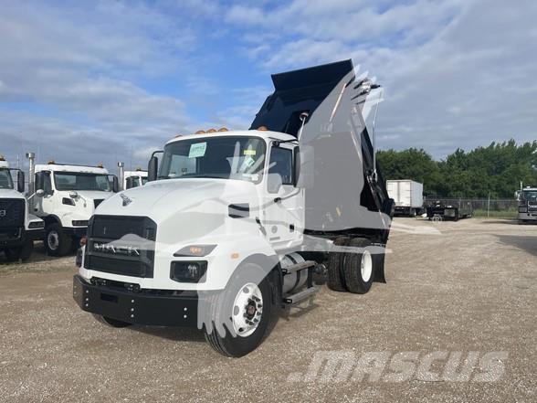 Mack MD7 Kiper tovornjaki