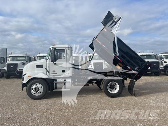 Mack MD7 Kiper tovornjaki