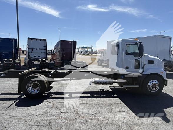 Mack MD7 Tovornjaki-šasije