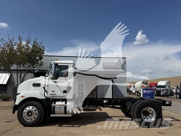 Mack MD7 Tovornjaki-šasije