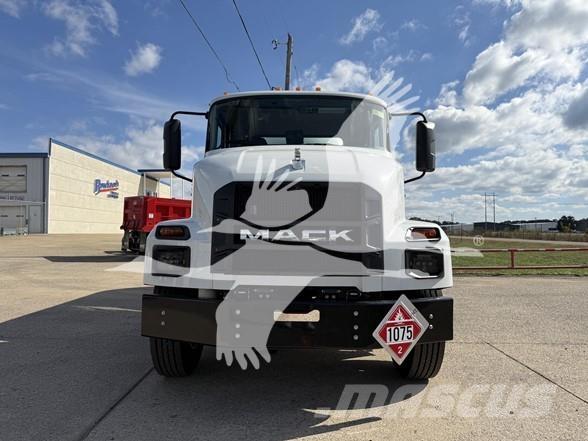 Mack MD7 Gradbeništvo - drugo