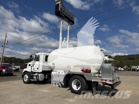 Mack MD7 Gradbeništvo - drugo