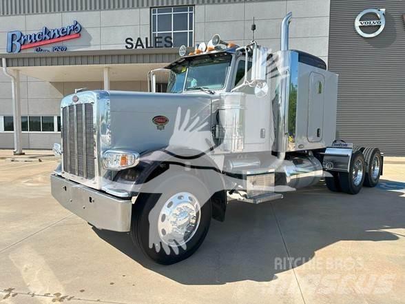 Peterbilt 388 Vlačilci