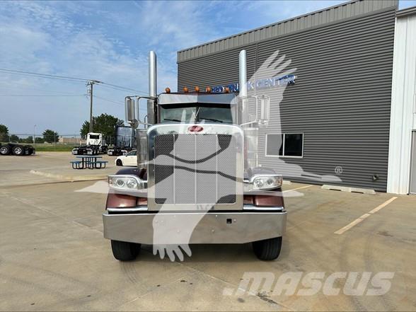 Peterbilt 389 Vlačilci