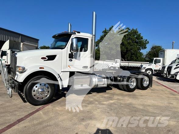 Peterbilt 567 Vlačilci