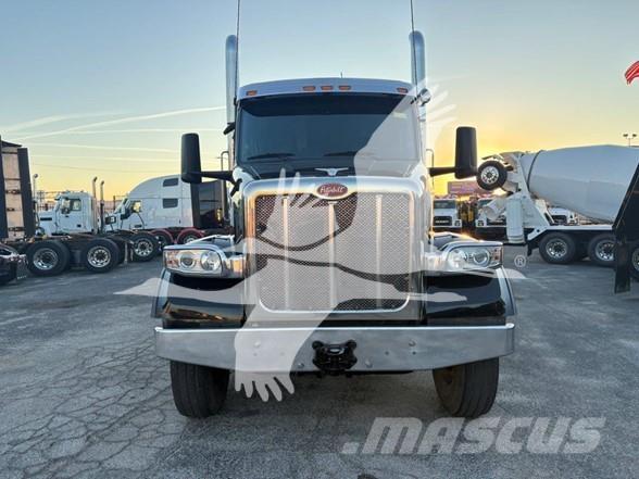 Peterbilt 567 Vlačilci