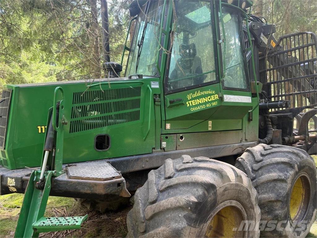 John Deere 1110 D Forwarderji