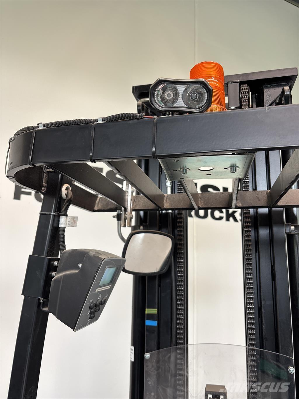 Mitsubishi SBR16N Samopogonski ročni viličarji