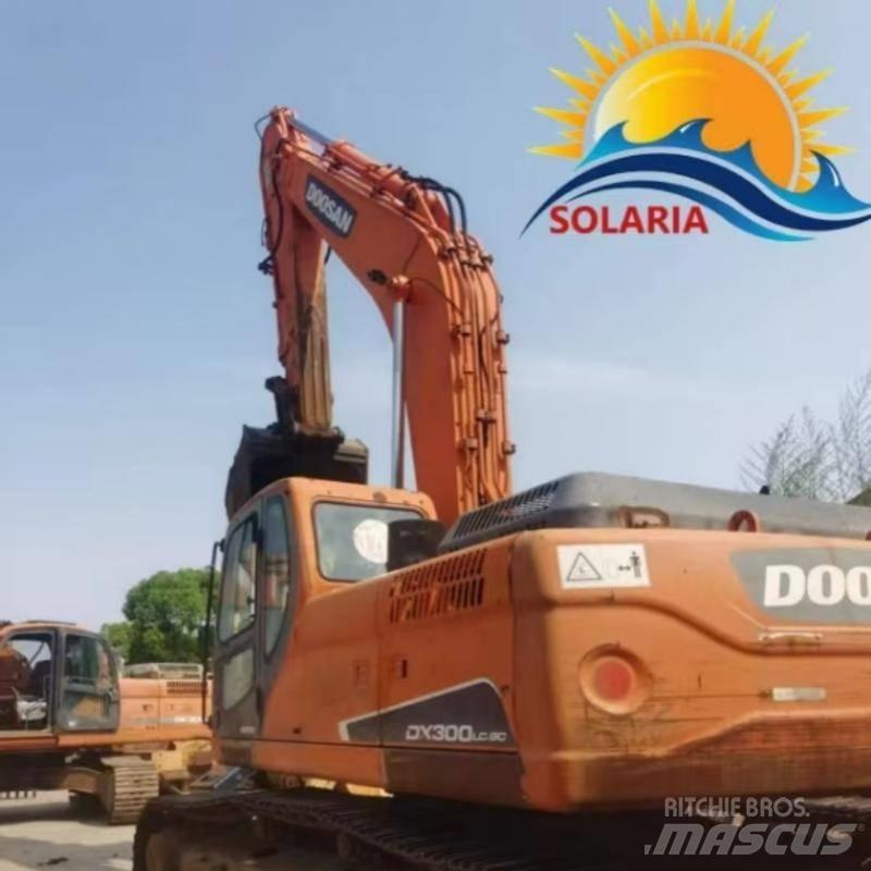 Doosan DX 300 Bagri goseničarji