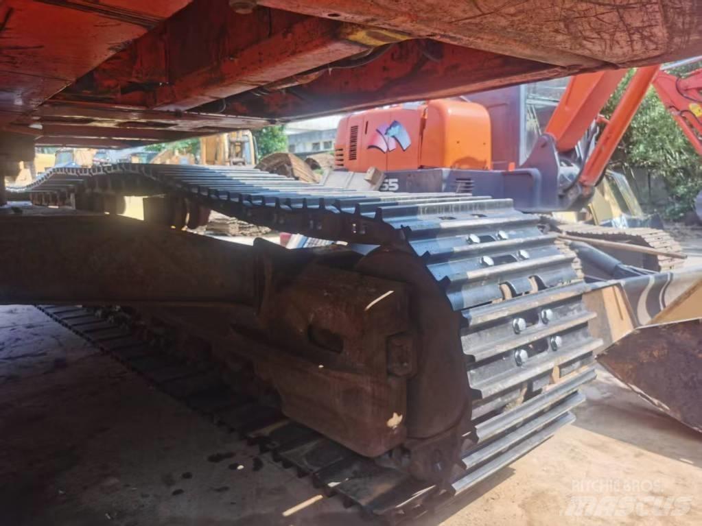 Doosan DX 300 Bagri goseničarji
