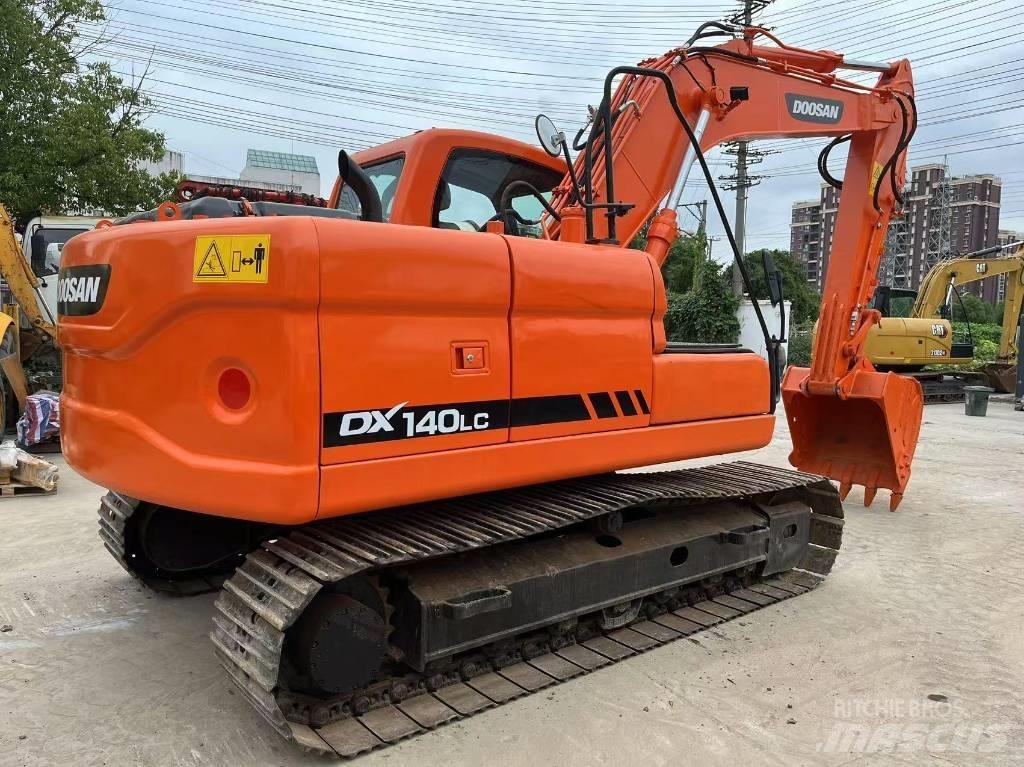 Doosan DX 140 Bagri goseničarji