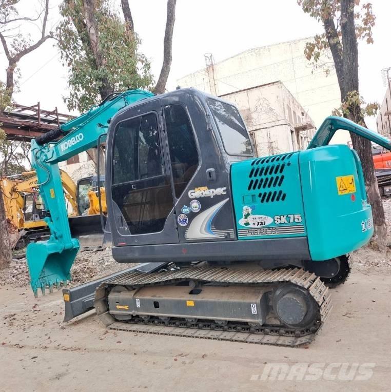 Kobelco SK 75 Midi bagri 7t – 12t