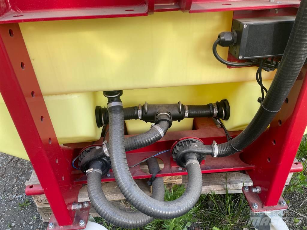 Hardi Mega 12 Montirane škropilnice