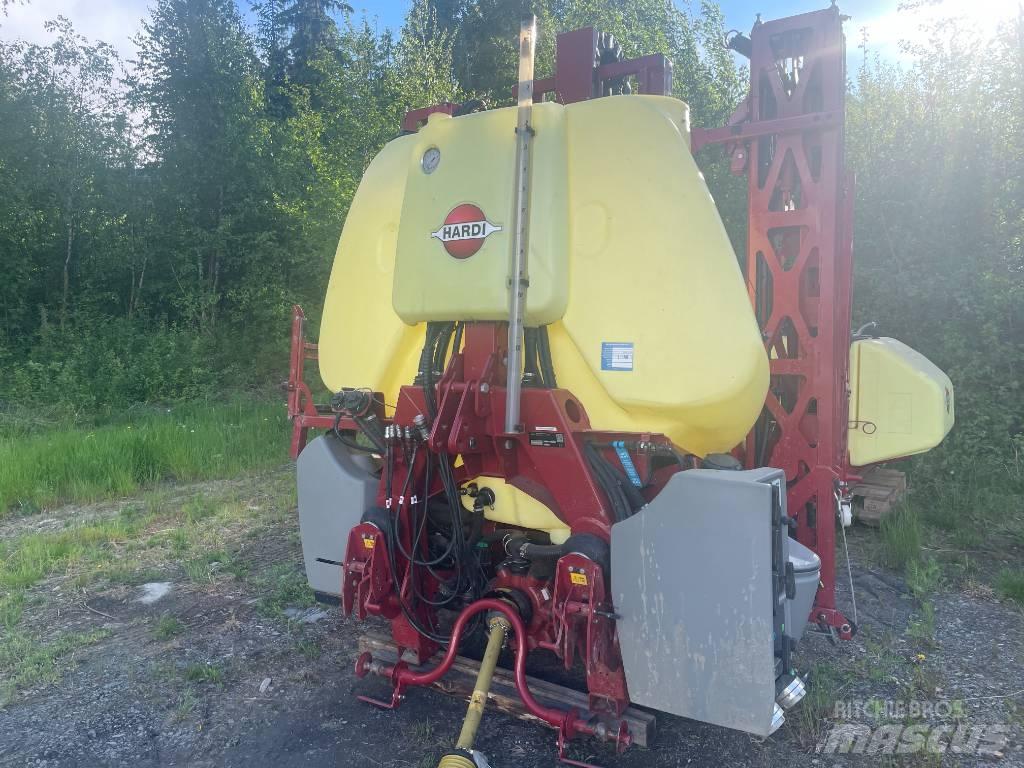 Hardi Mega 12 Montirane škropilnice