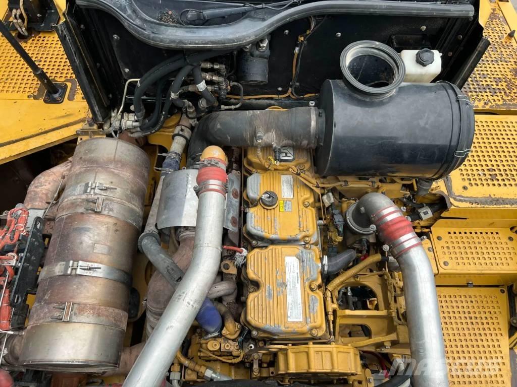 CAT 735B Zglobni demperji