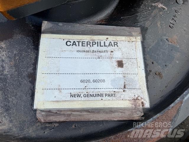 CAT 6020 NEW IDLER Gosenice