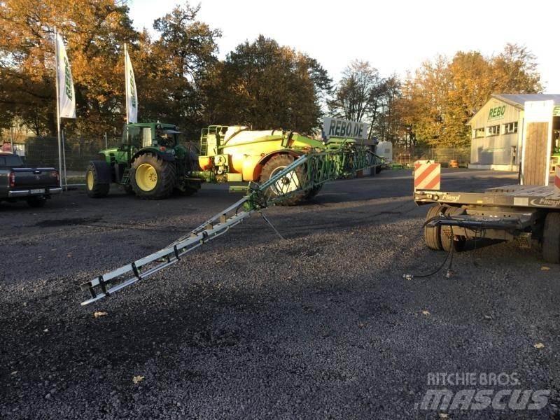 Amazone UX 4200 Vlečne škropilnice