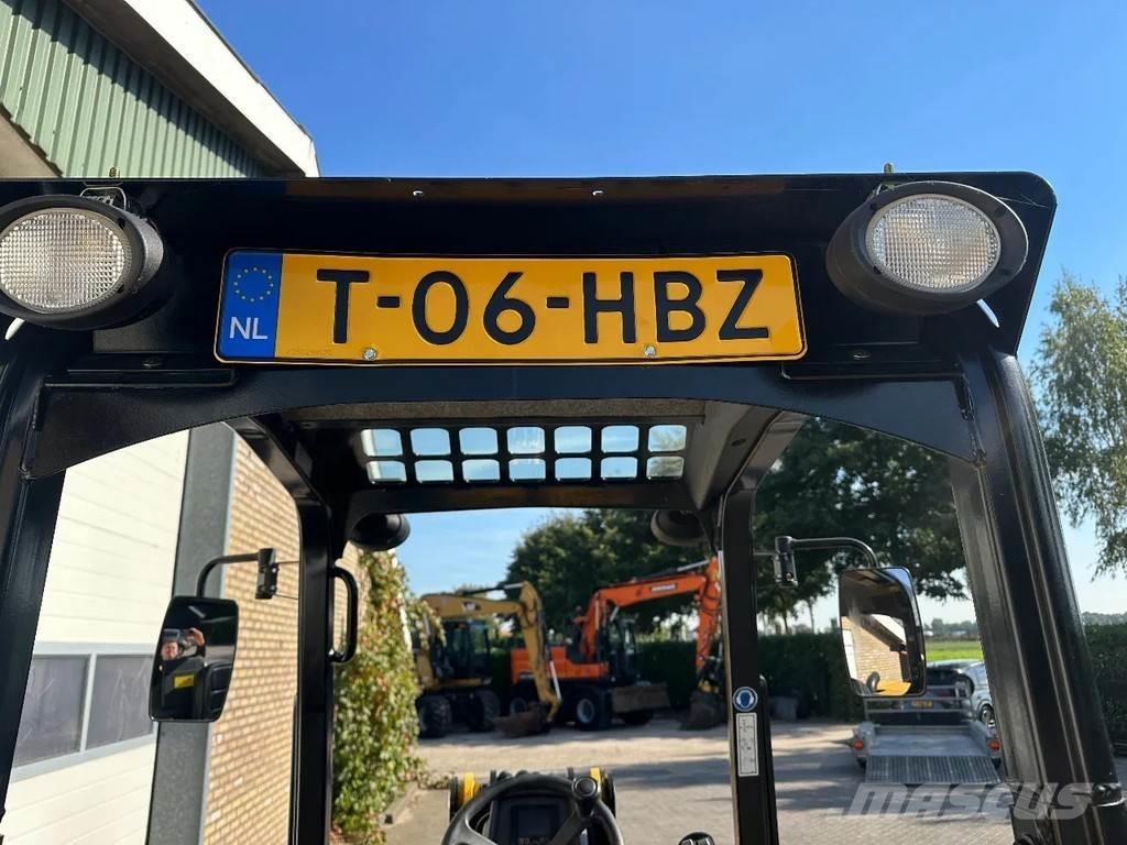 Gehl AL550 Kolesni nakladalci