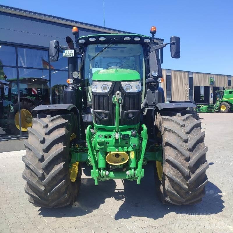John Deere 6250R Traktorji
