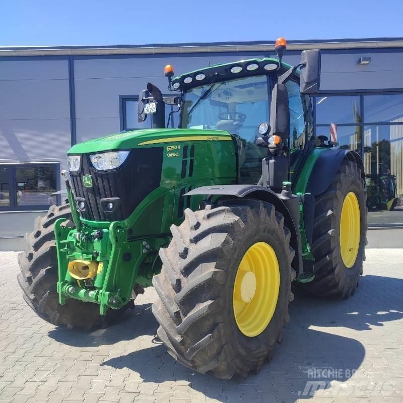 John Deere 6250R Traktorji