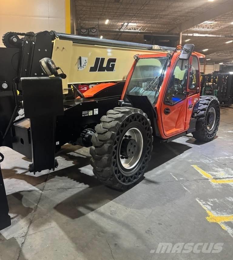 JLG 1255 Teleskopski viličarji