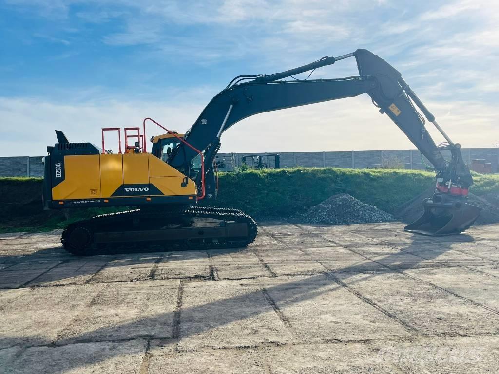 Volvo EC 250 EL Bagri goseničarji