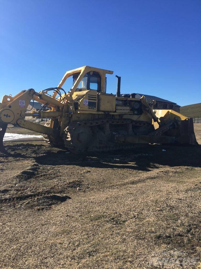 Komatsu 455 Buldožerji goseničarji