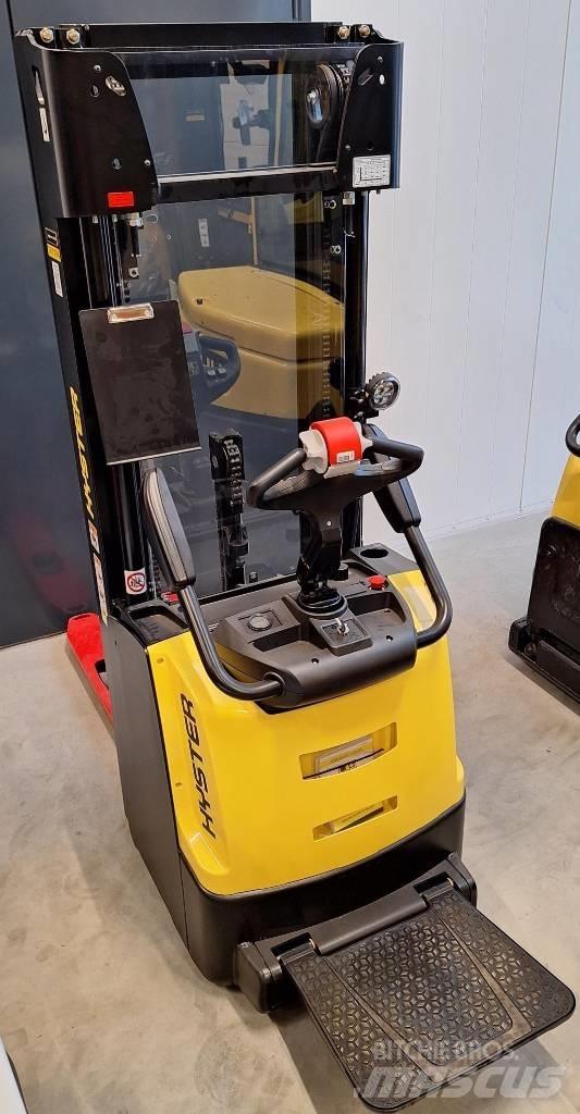 Hyster S1.2S Samopogonski ročni viličarji