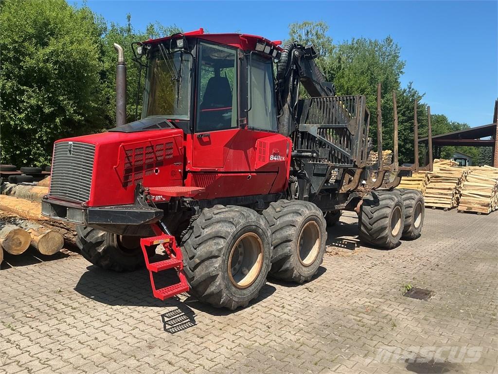 Komatsu 840 TX Forwarderji
