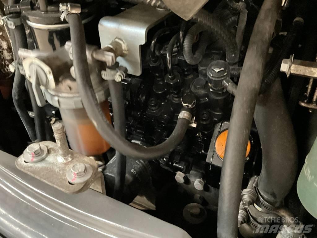 Doosan DX 27 Z Mini bagri <7t