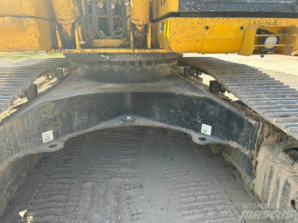 Komatsu PC 210 NLC-8 Bagri goseničarji