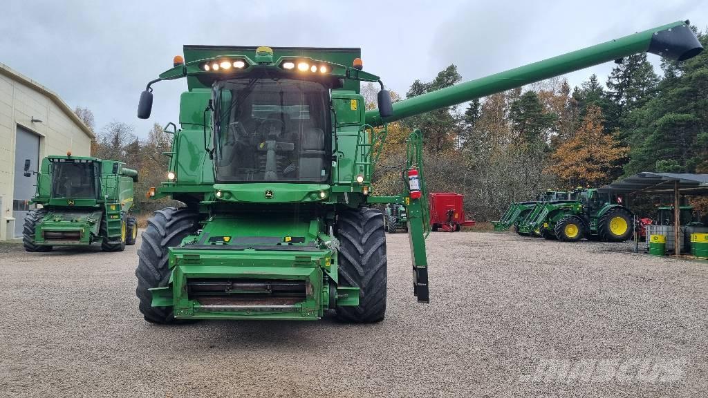 John Deere T 670 i Kombajni
