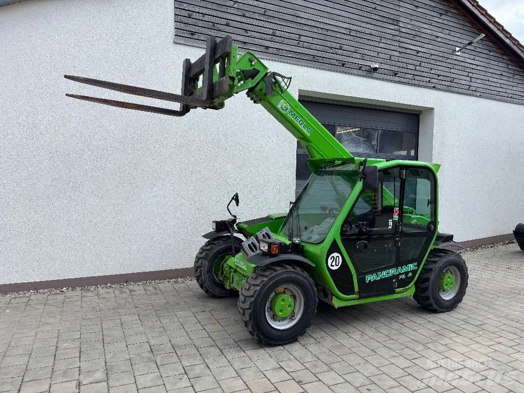 Merlo P 25.6 Teleskopski viličarji