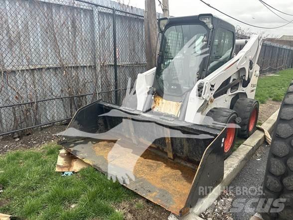 Bobcat S750 Skid steer mini nakladalci