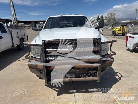 Dodge RAM Drugo